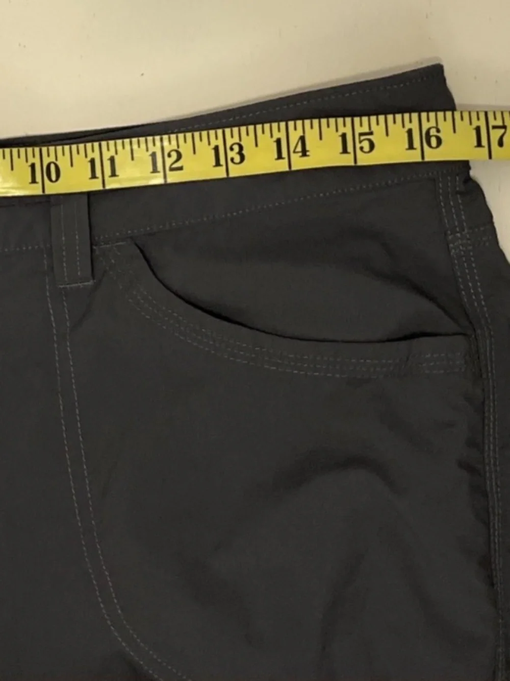 Mountain Hardwear Mirada Convertible Cargo Pants to Shorts - Picture 9 of 10